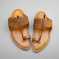 Karagiri Divya leather Kolhapuri chappal for men, handcrafted by NIIRA