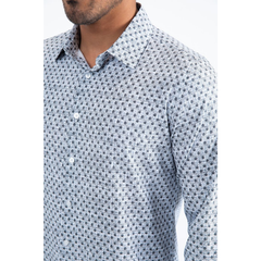 Modern Fit Stretch Foil Shirt – a fusion of contemporary fashion and comfort close up view