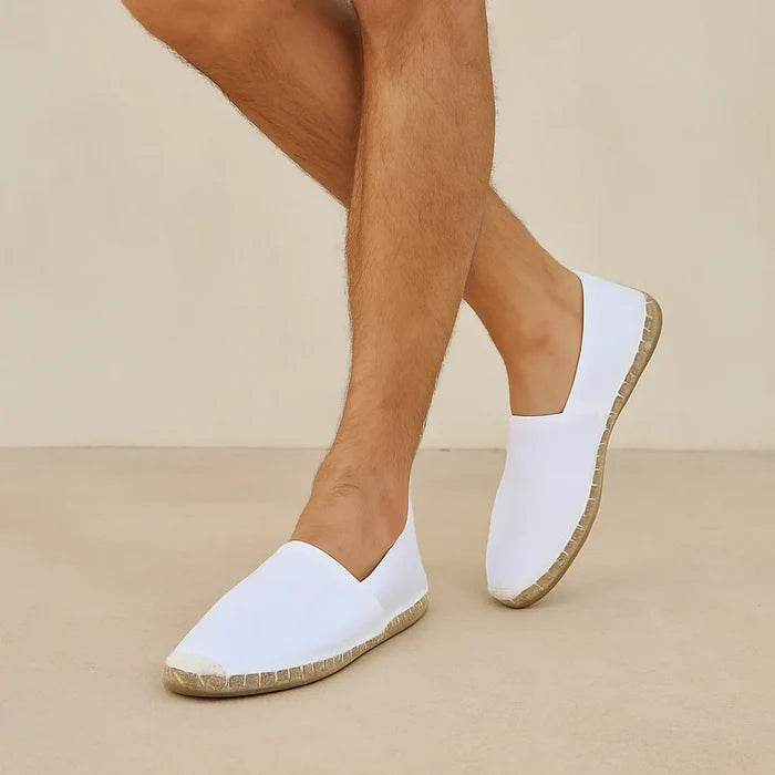 7 / White