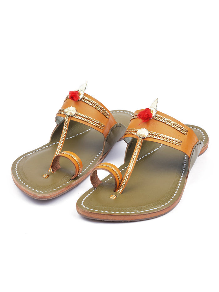 Korakari Wedding Two Toner Kolhapuri chappal for men, handcrafted two-tone leather sandal by NIIRA
